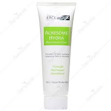 کرم مرطوب کننده مناسب پوست‌های چرب